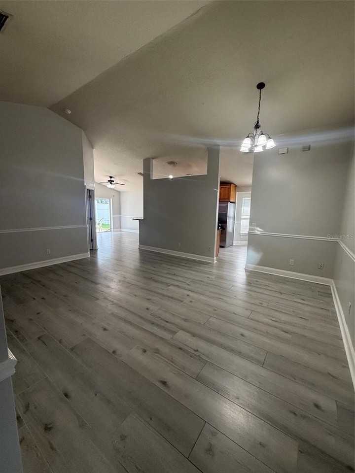 6778 Fernridge Dr - Photo 3 of 29