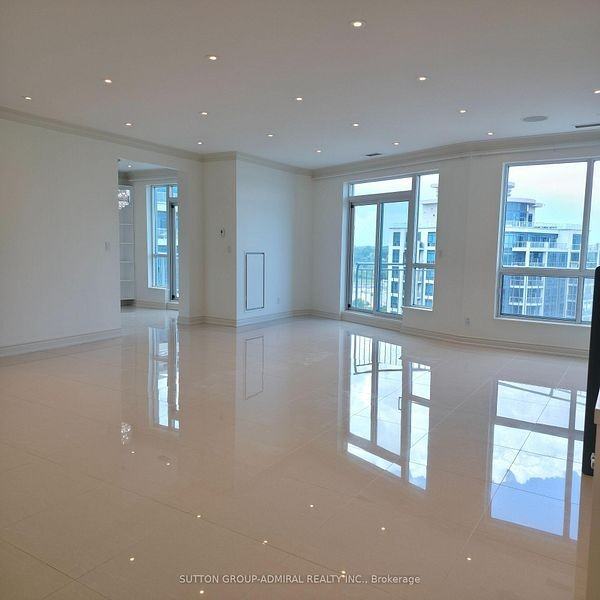 2111 Lake Shore Boulevard West #ph18 - Photo 5 of 22