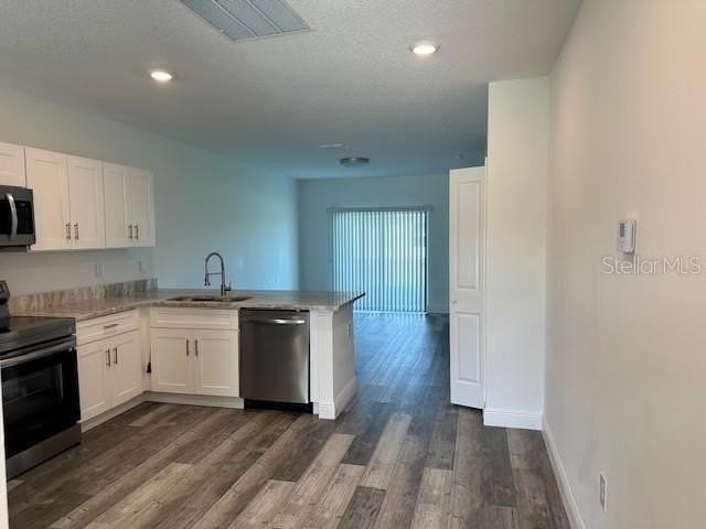 542 Kilimanjaro Dr - Photo 6 of 22