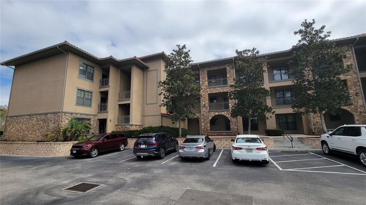 914 Charo Pkwy #123 - Photo 3 of 44