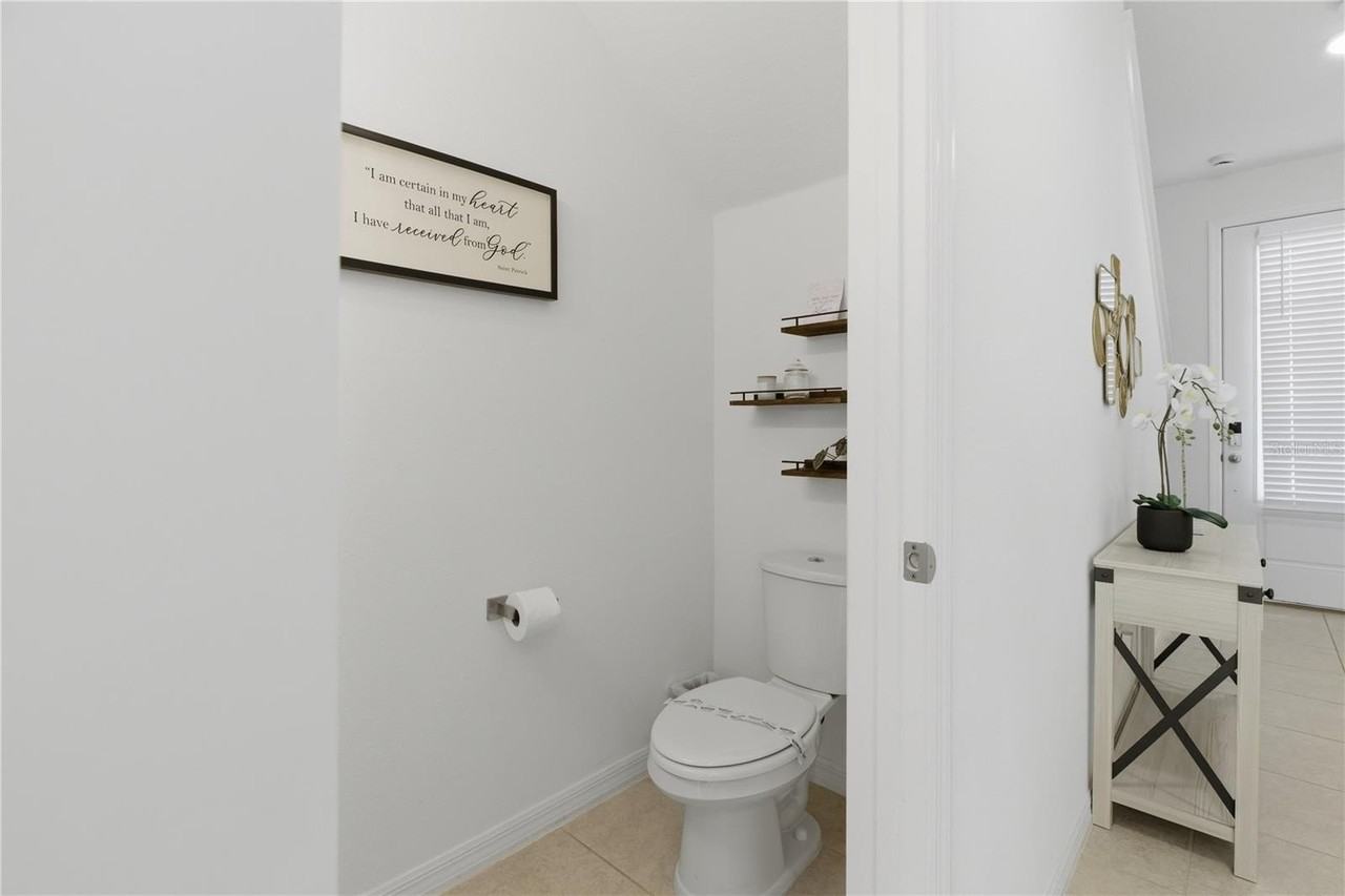 710 Longboat Dr - Photo 6 of 43