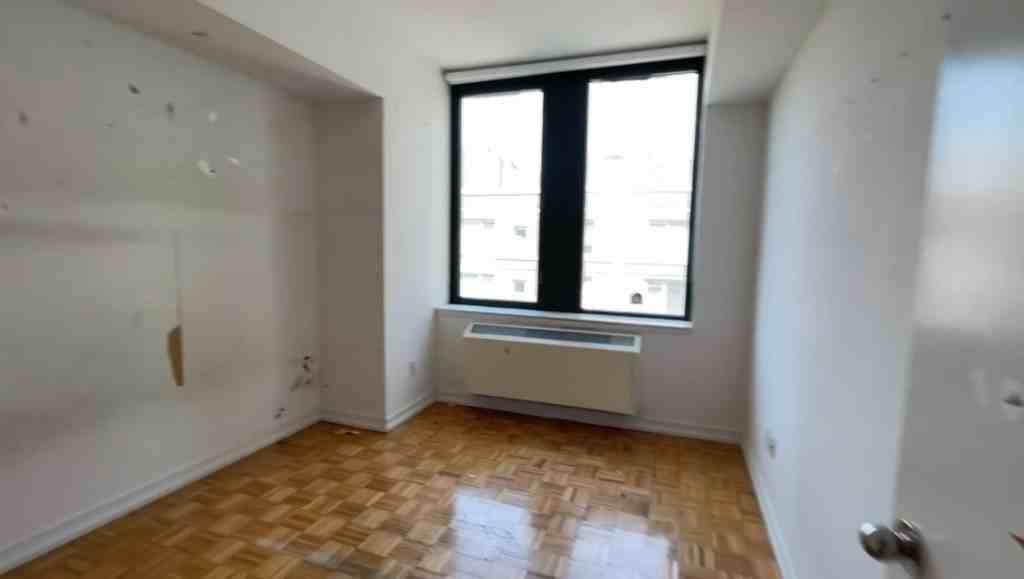 2 S End Ave #611 - Photo 3 of 5