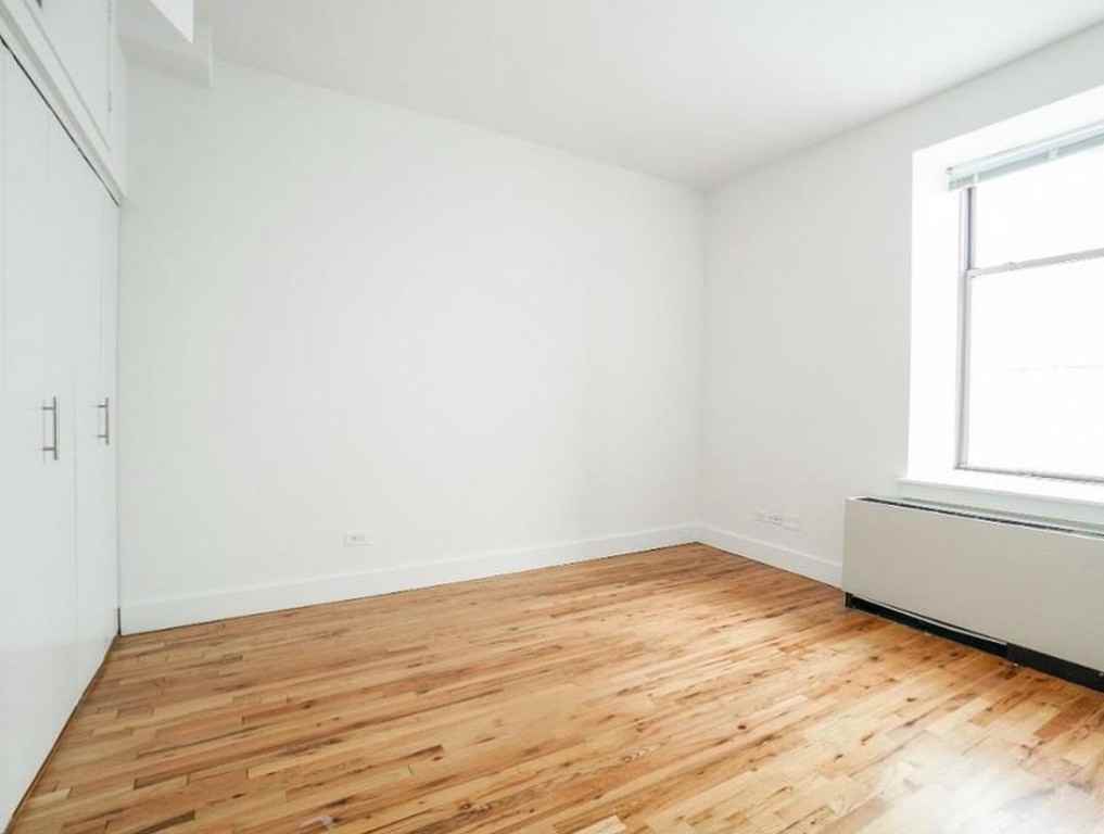 Horatio St #7P - Photo 2 of 6