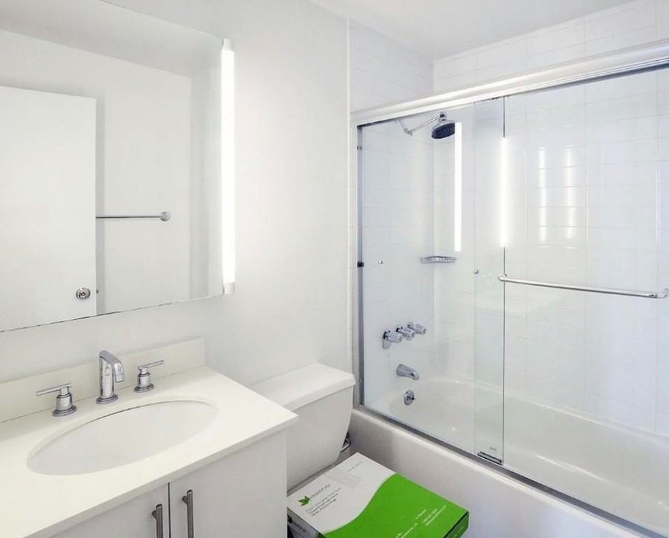 Horatio St #7P - Photo 5 of 6