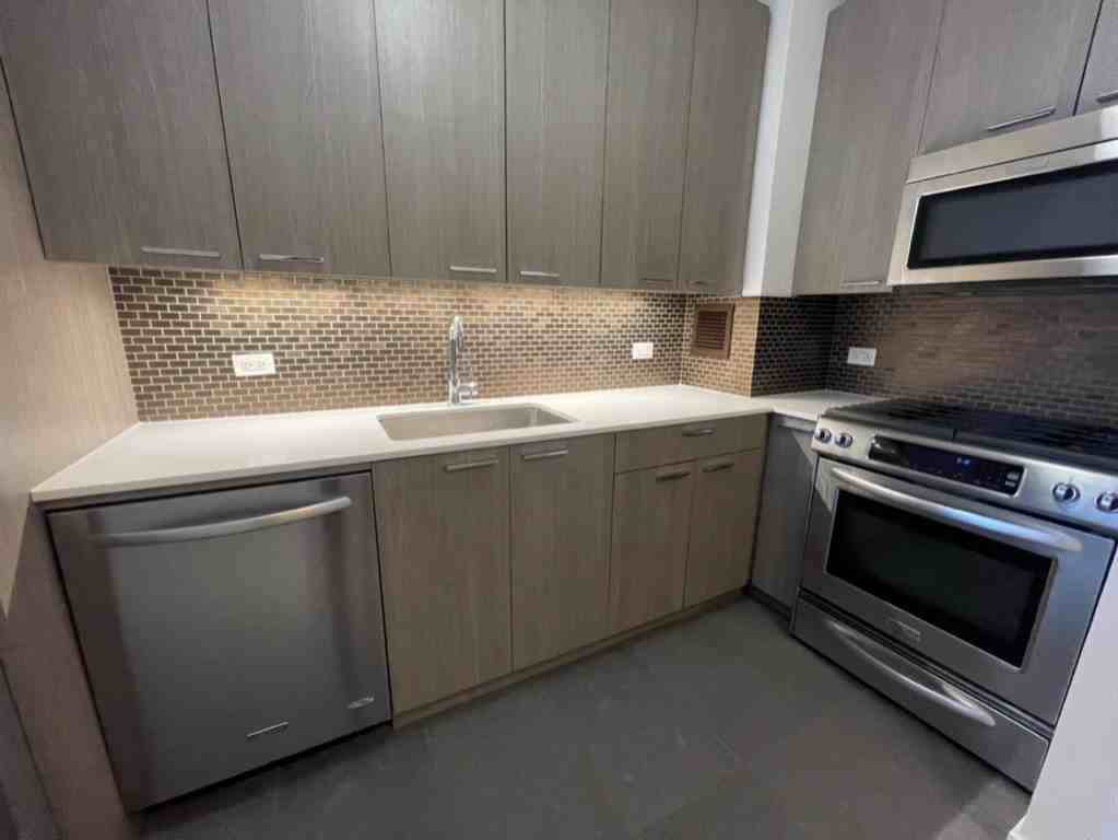 Duane St #15 - Photo 5 of 9
