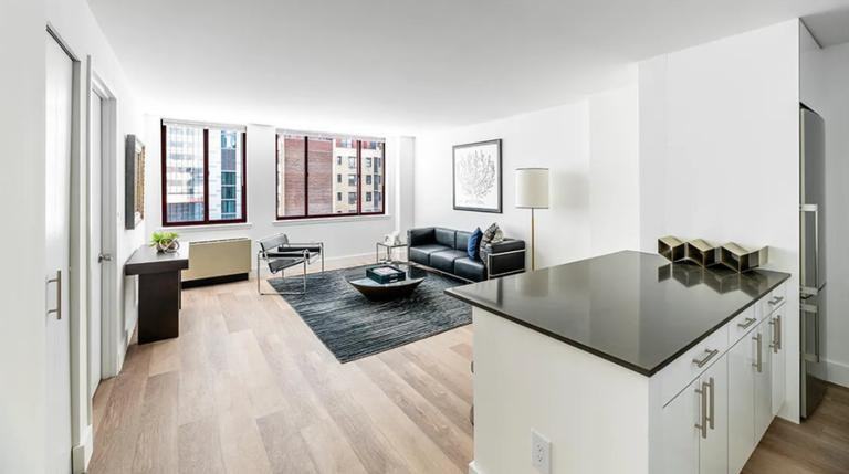 W 34th St #6 - Photo 2 of 4