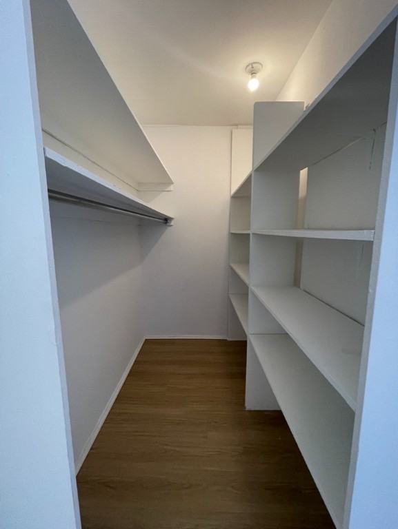 E 27th St #18 - Photo 6 of 10