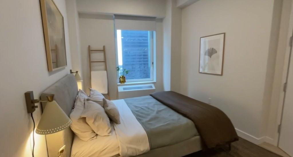 Broad St #1702 - Photo 2 of 5