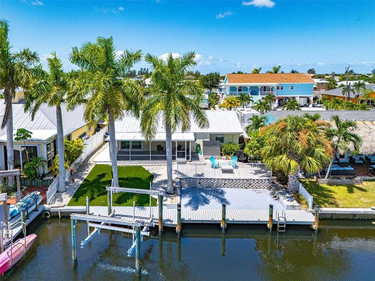 12262 Boat Shell Dr - Photo 2 of 34