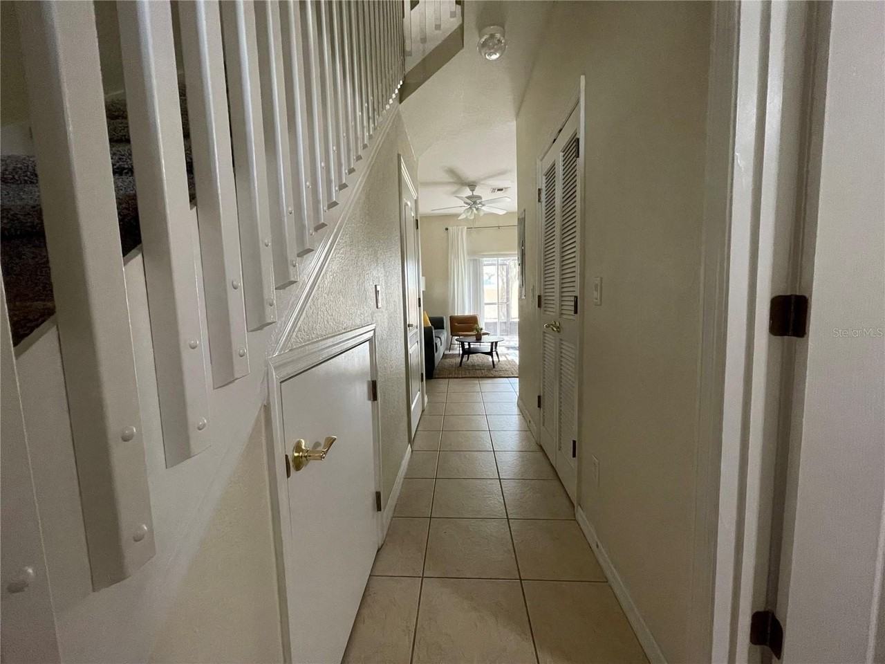 2432 Caravelle Cir - Photo 2 of 50