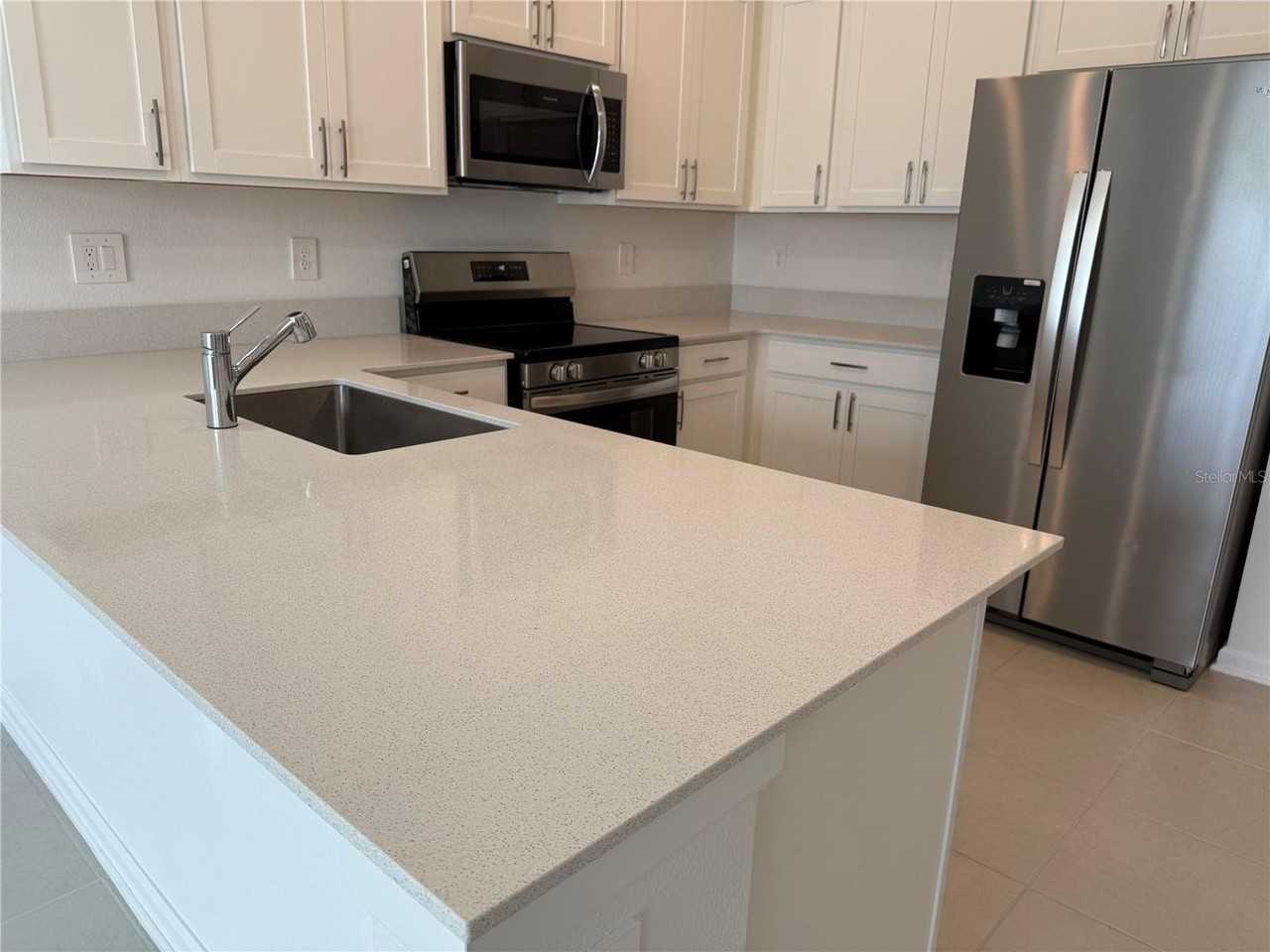 2658 Armstrong Ave - Photo 5 of 26