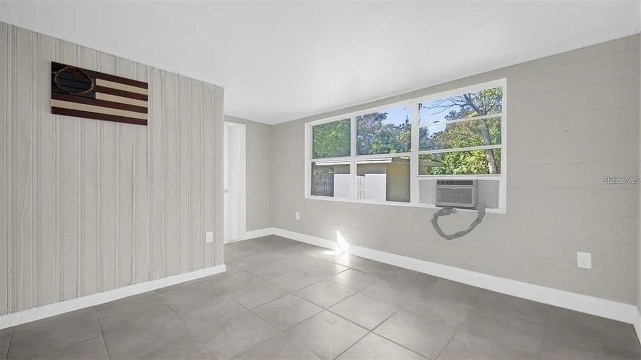 907 Columbia St - Photo 5 of 17