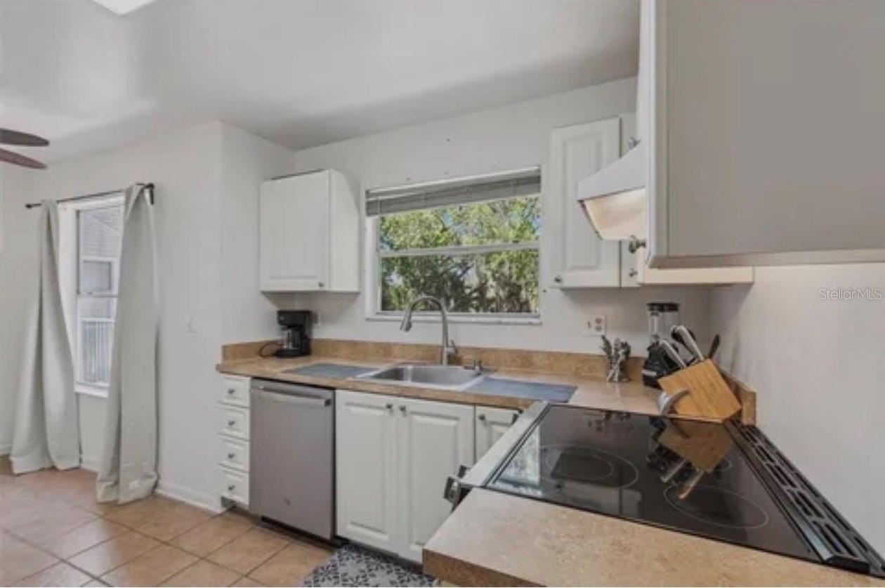 2564 Woodgate Blvd #204 - Photo 5 of 25