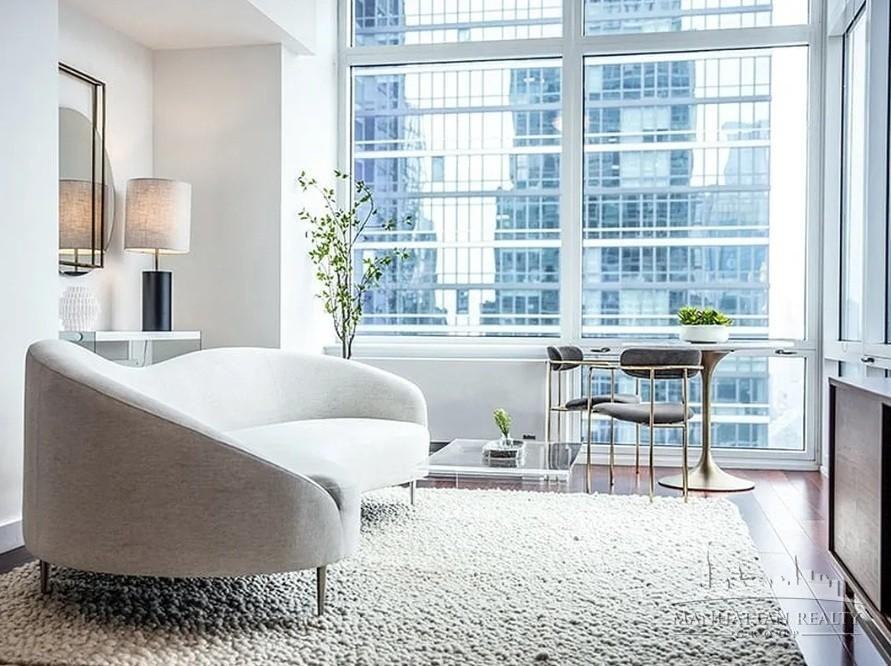 W 42nd St #310 - Photo 4 of 11