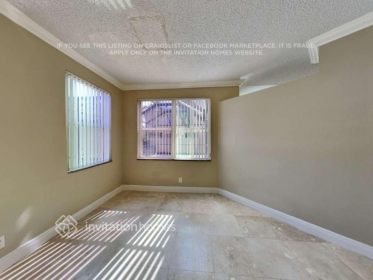18430 Nw 21st St - Photo 5 of 21