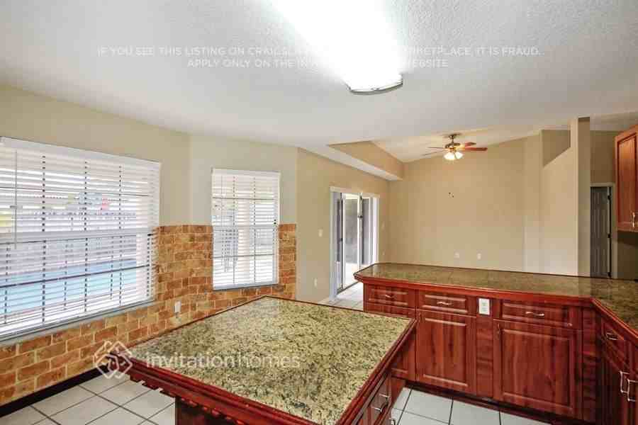 17111 Sw 153rd Pl - Photo 6 of 18