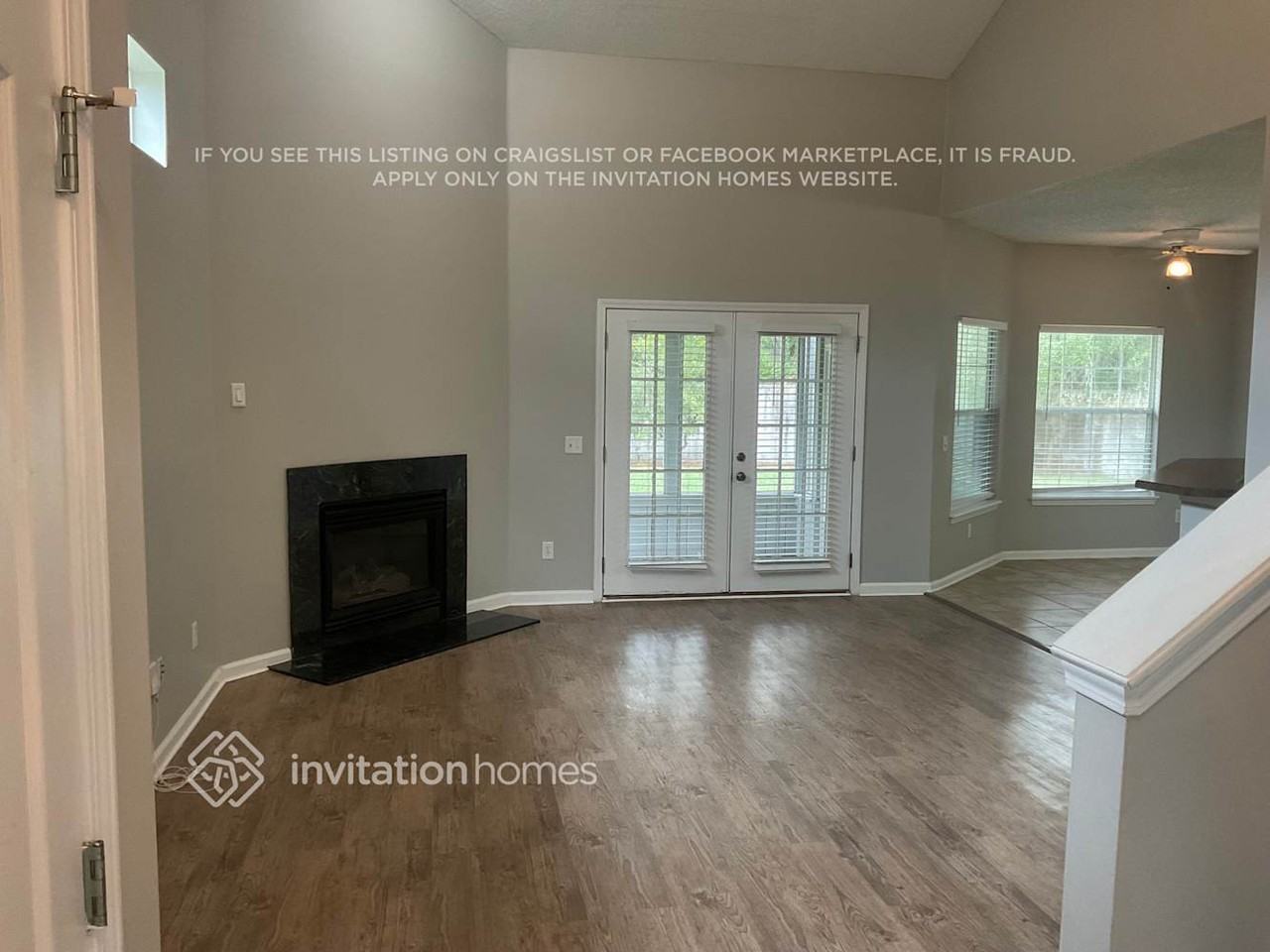 1503 Blue Heron Ct - Photo 2 of 12