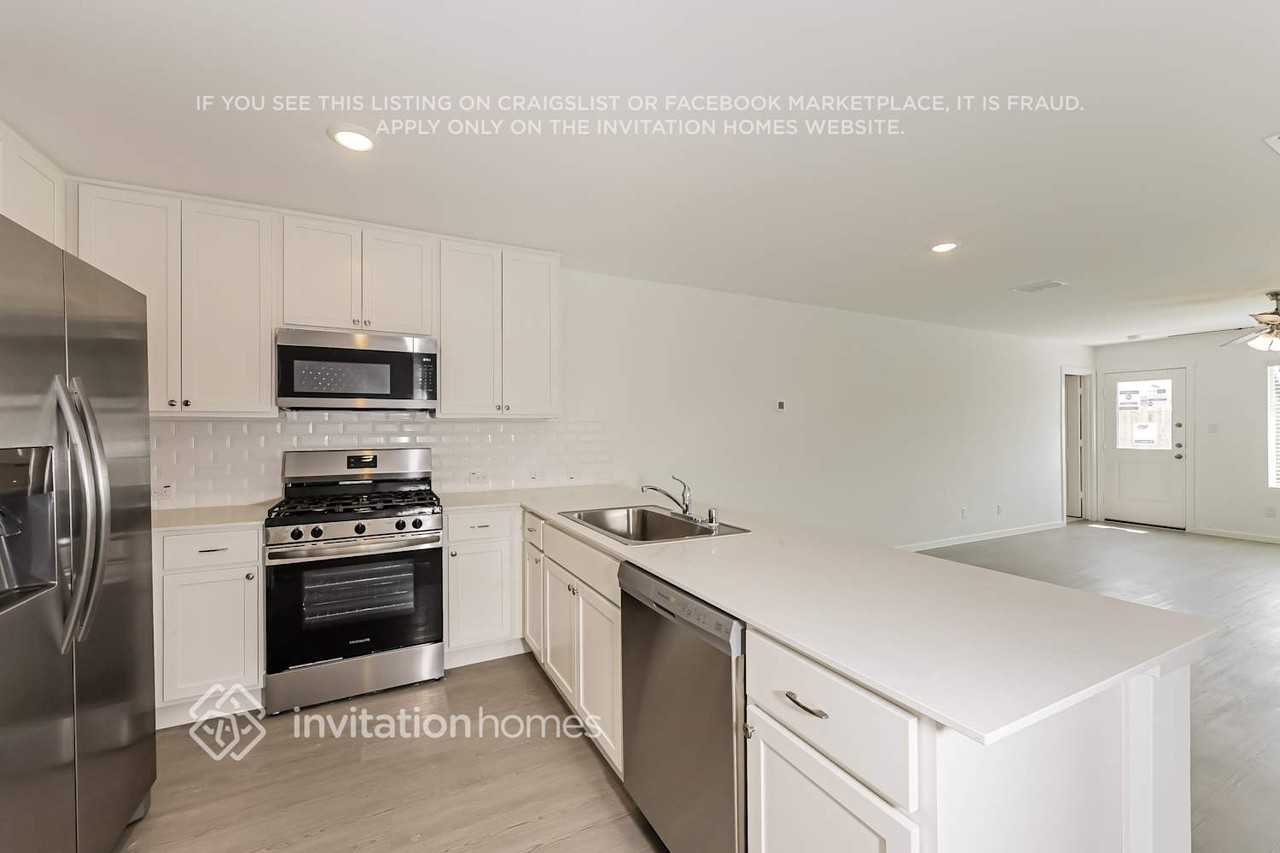1207 Canyon Wren Dr - Photo 6 of 17