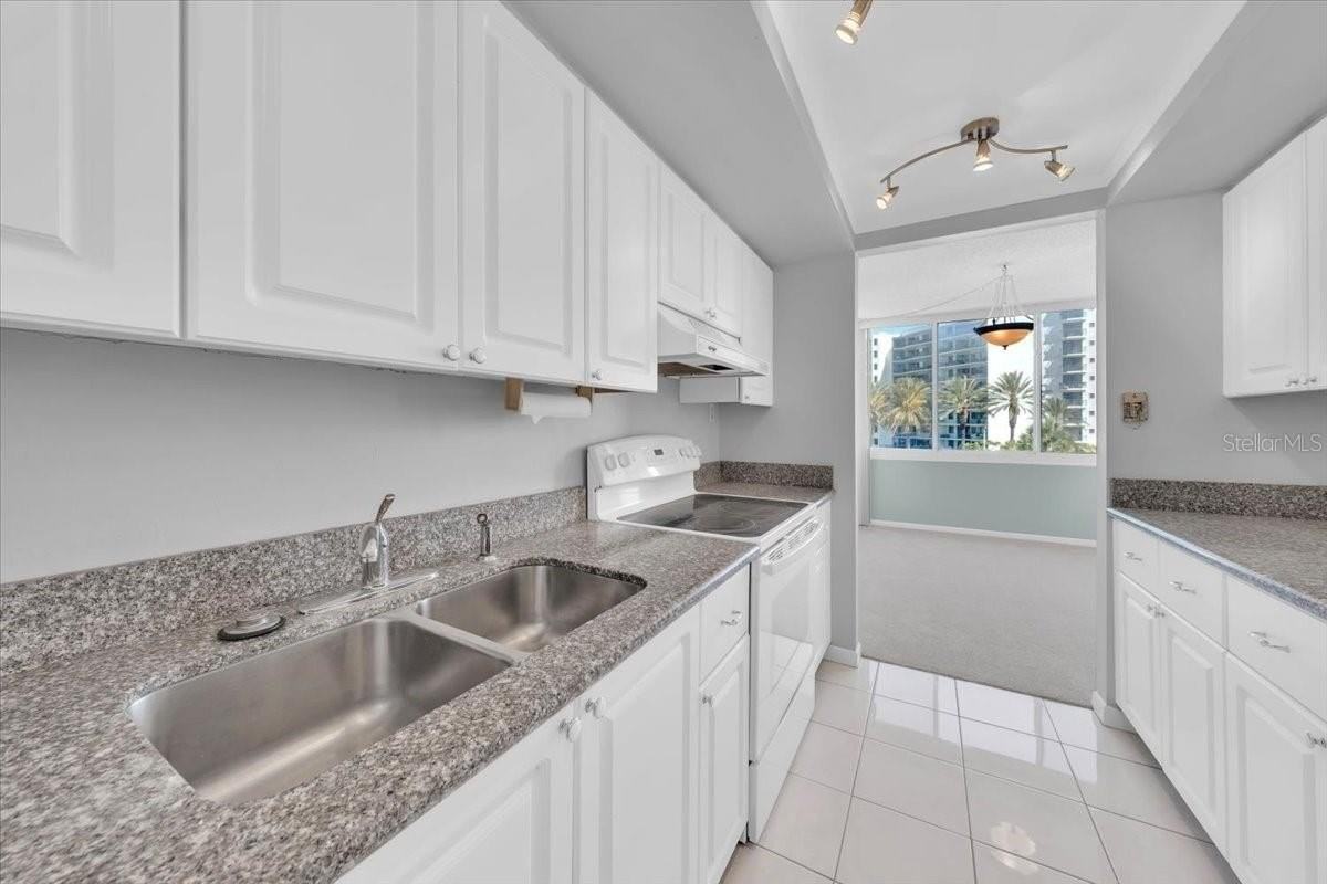 660 Island Way #301 - Photo 4 of 44