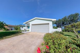 196 Overbrook Dr E - Photo 1 of 1