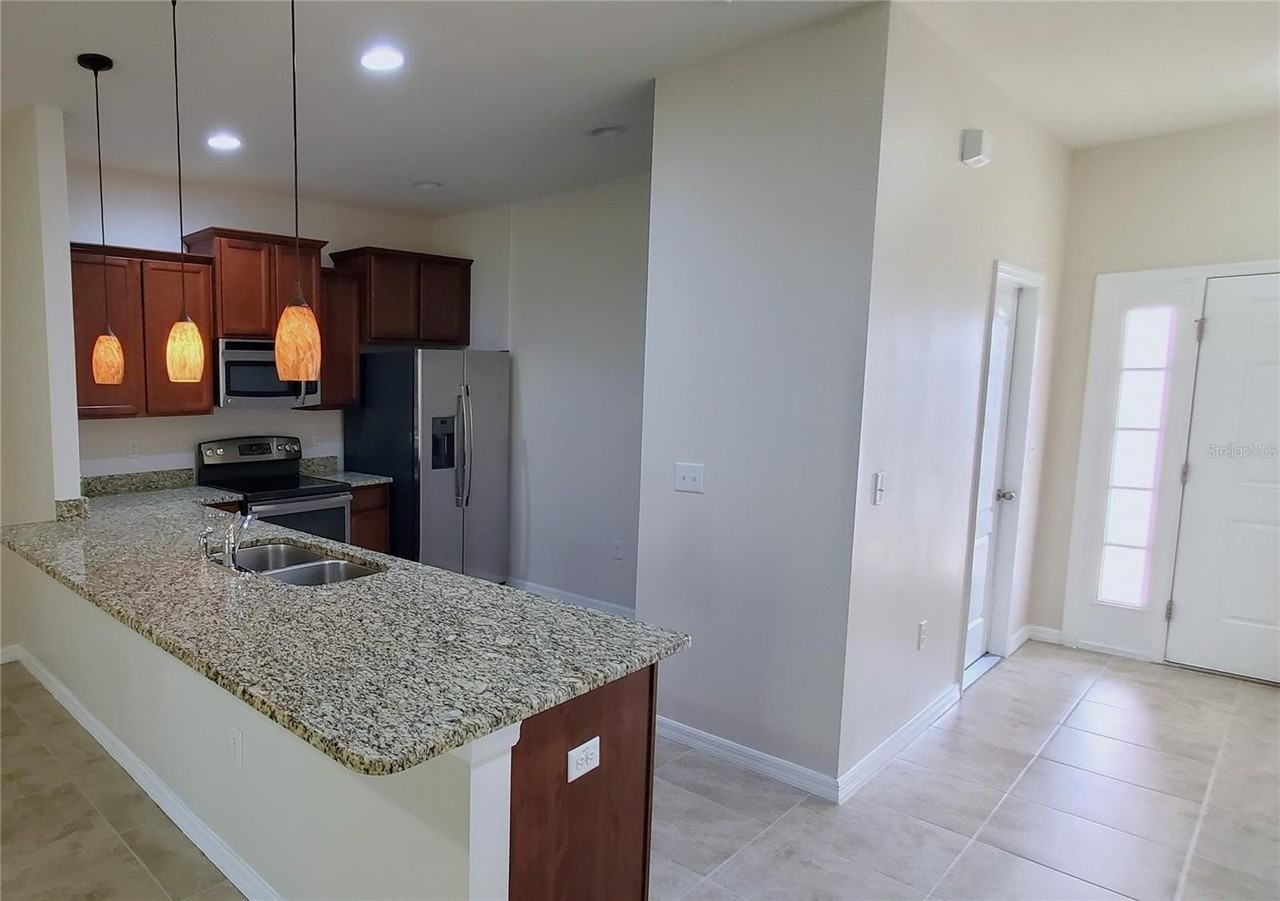 13827 River Fish Ct #72 - Photo 7 of 30