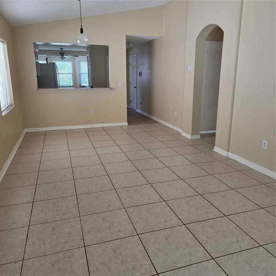 27201 La Jolla Way - Photo 2 of 8