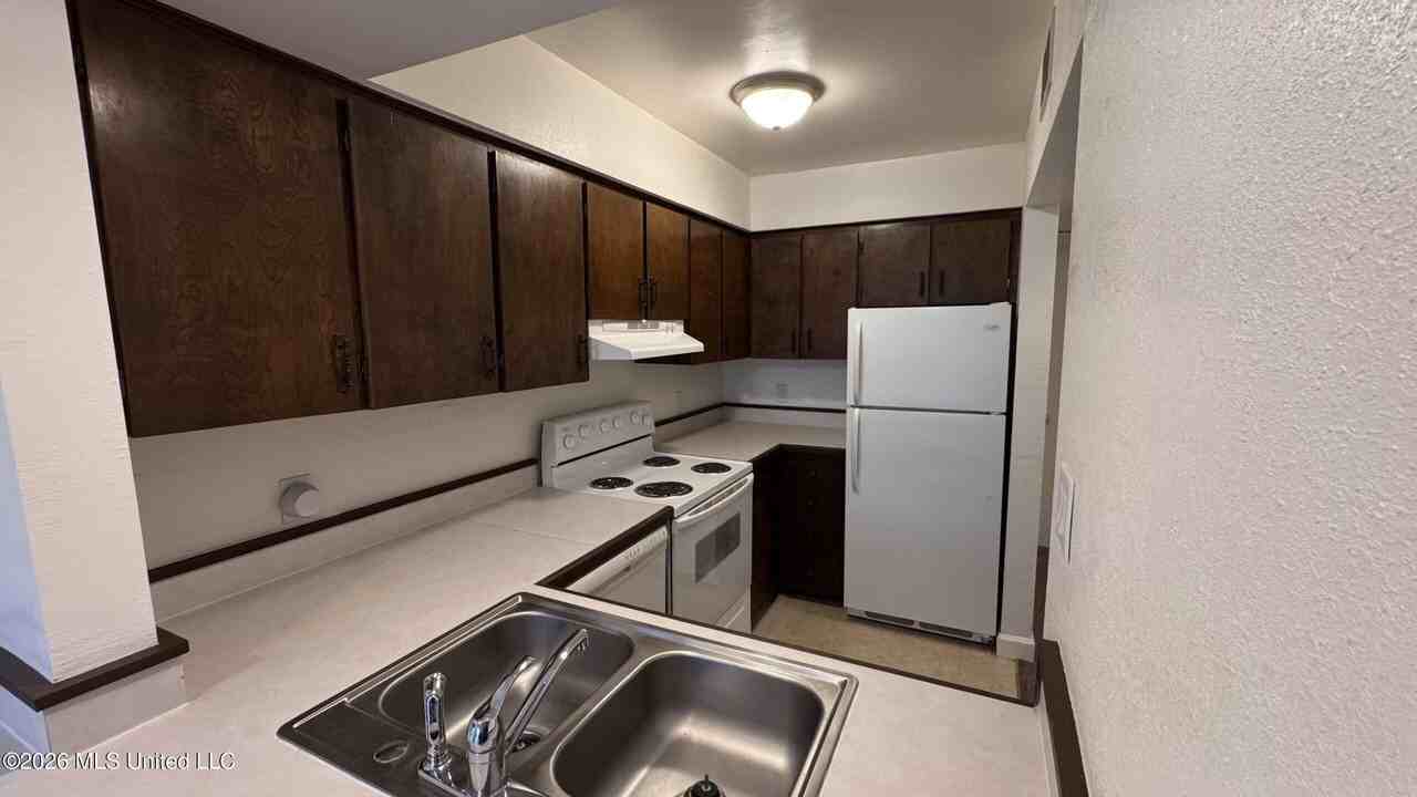 131 Althea St Apt A1 - Photo 4 of 8