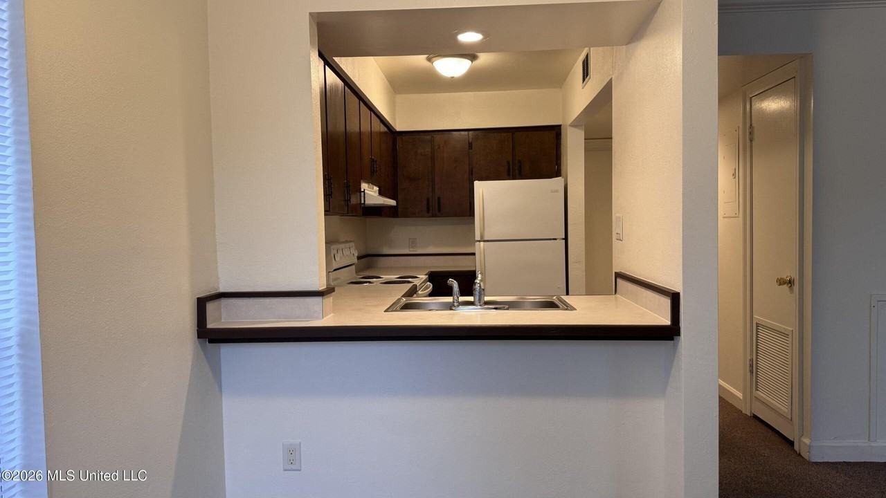 131 Althea St Apt A1 - Photo 5 of 8