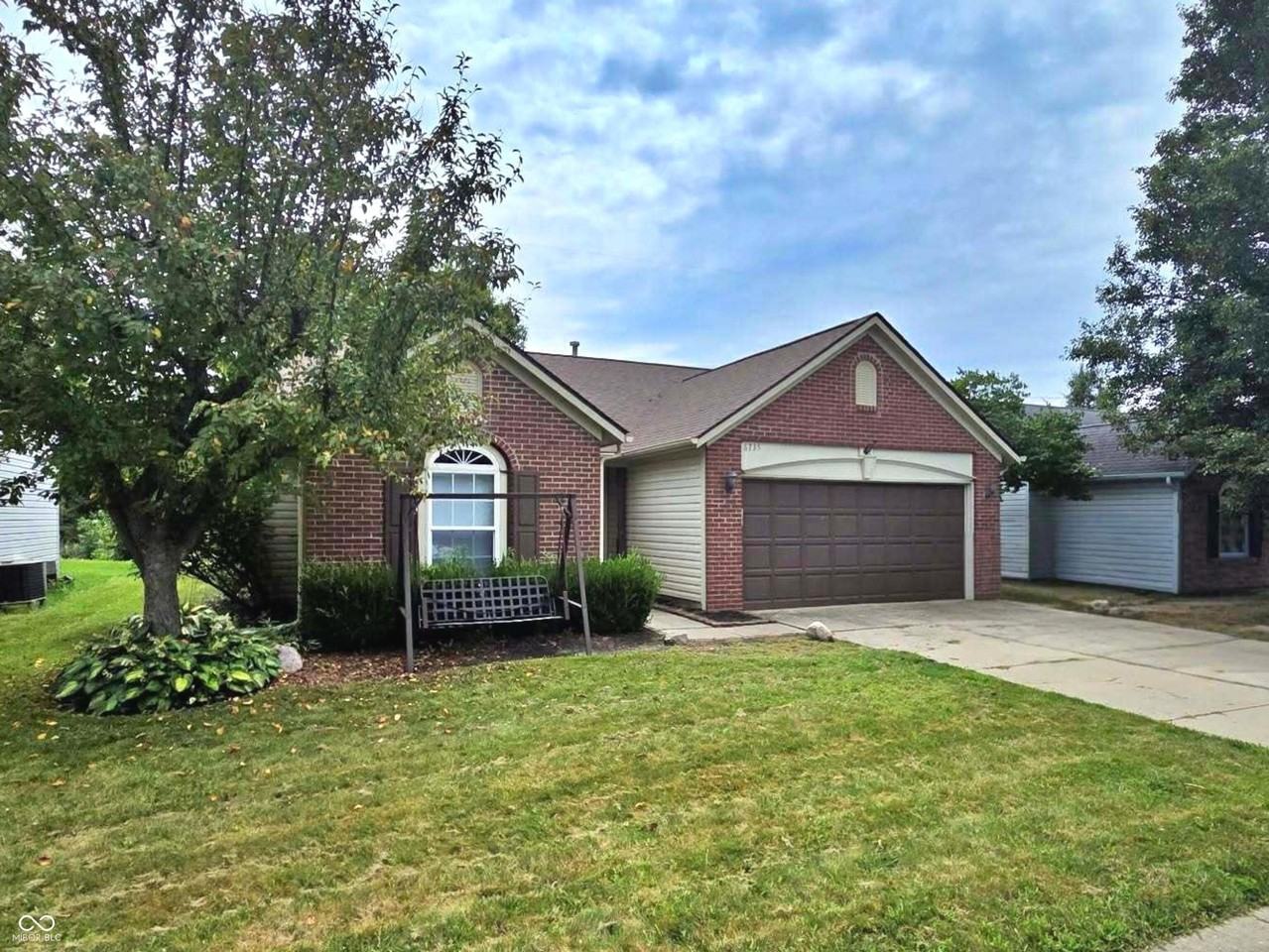 6735 Lexington Cir - Photo 2 of 23