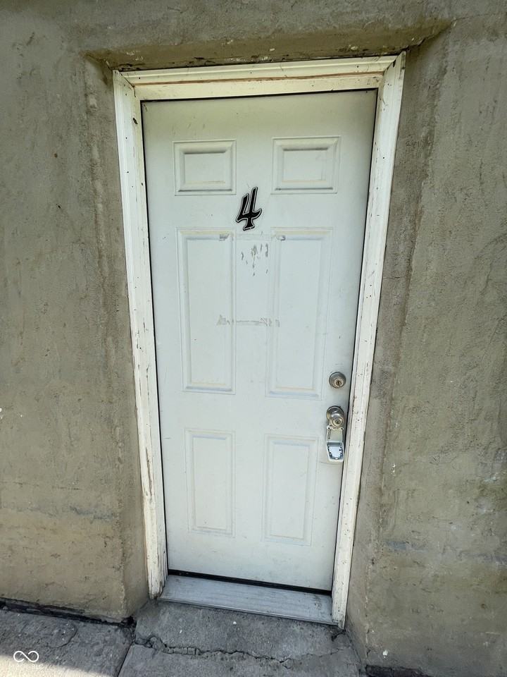 15 N Riley Ave #4 - Photo 2 of 10
