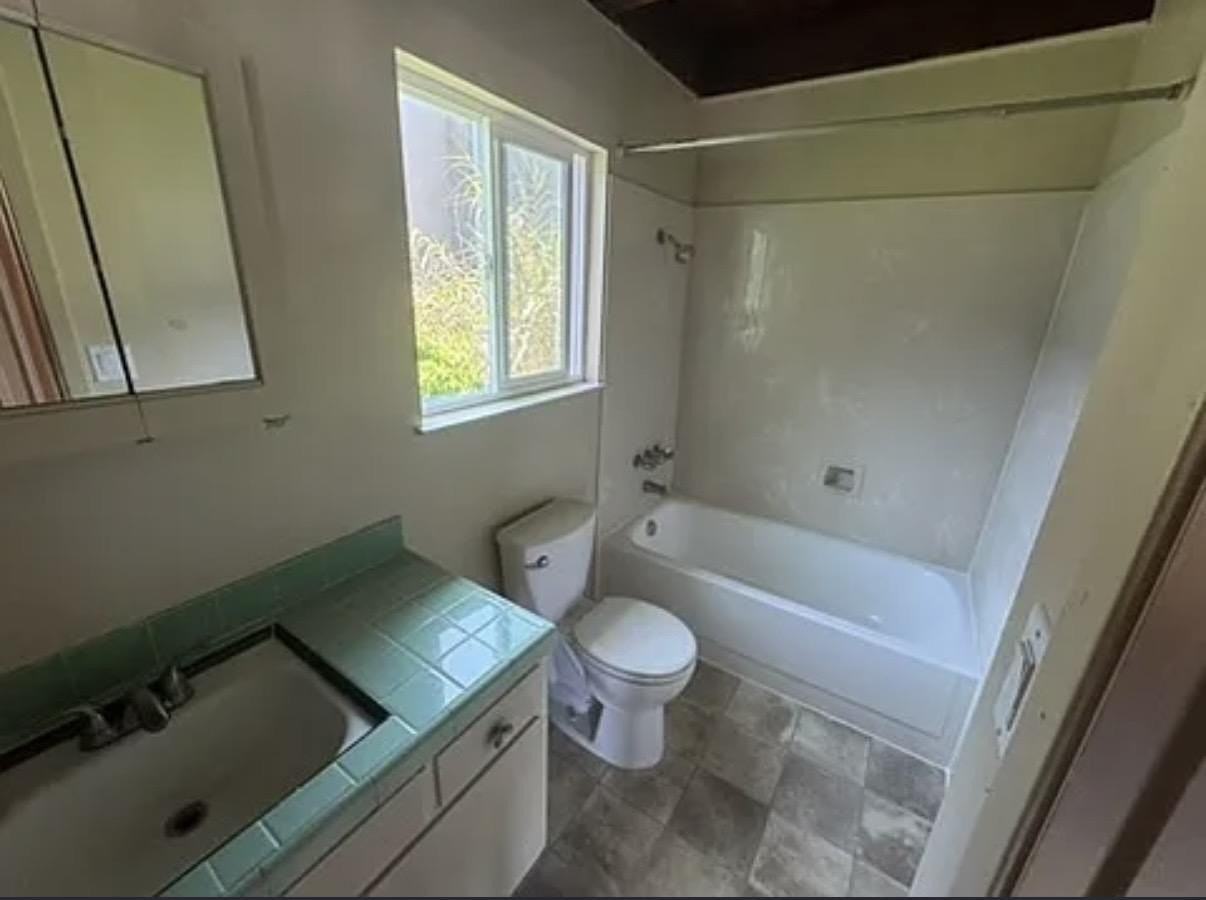 2562 Francisco Blvd - Photo 4 of 5