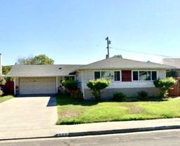 523 Hickory Pl - Photo 1 of 1