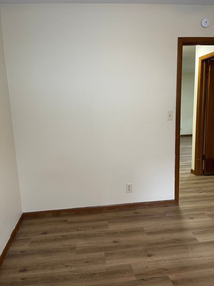 1075 33rd Street #6 - Photo 6 of 17