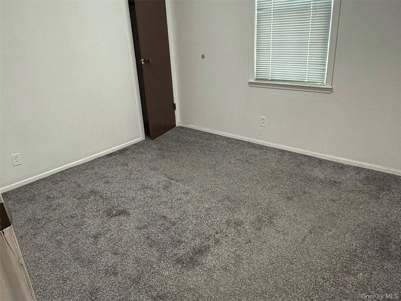 8838 247th St - Photo 4 of 6