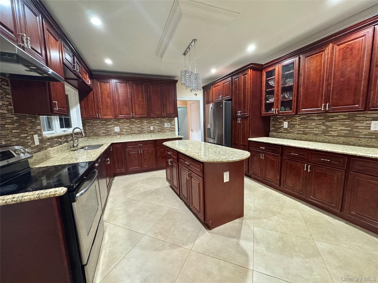 23 Wooleys Ln - Photo 5 of 35