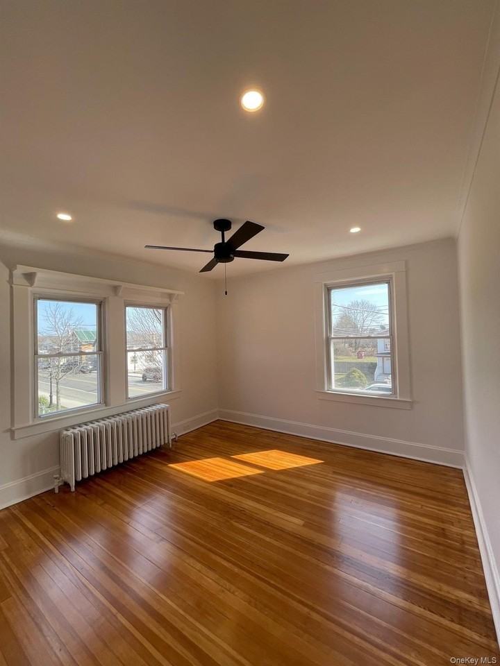 510 Montauk Hwy - Photo 3 of 10