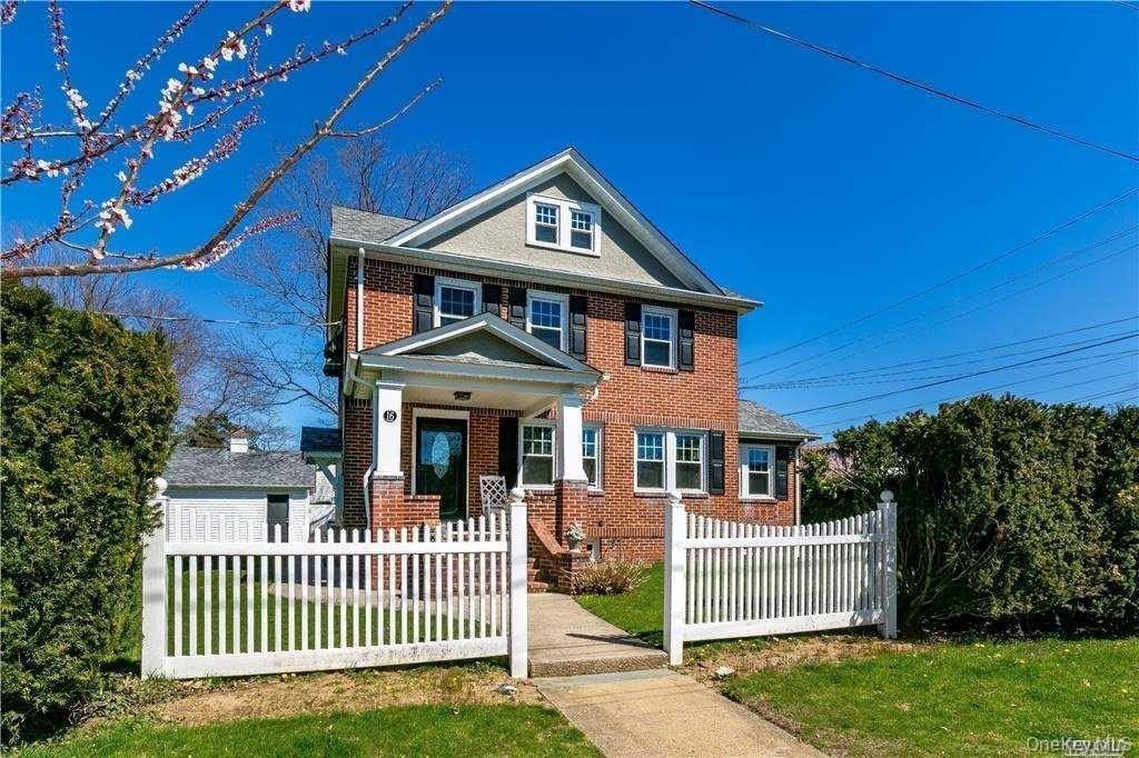 16 Union Ave - Photo 2 of 20