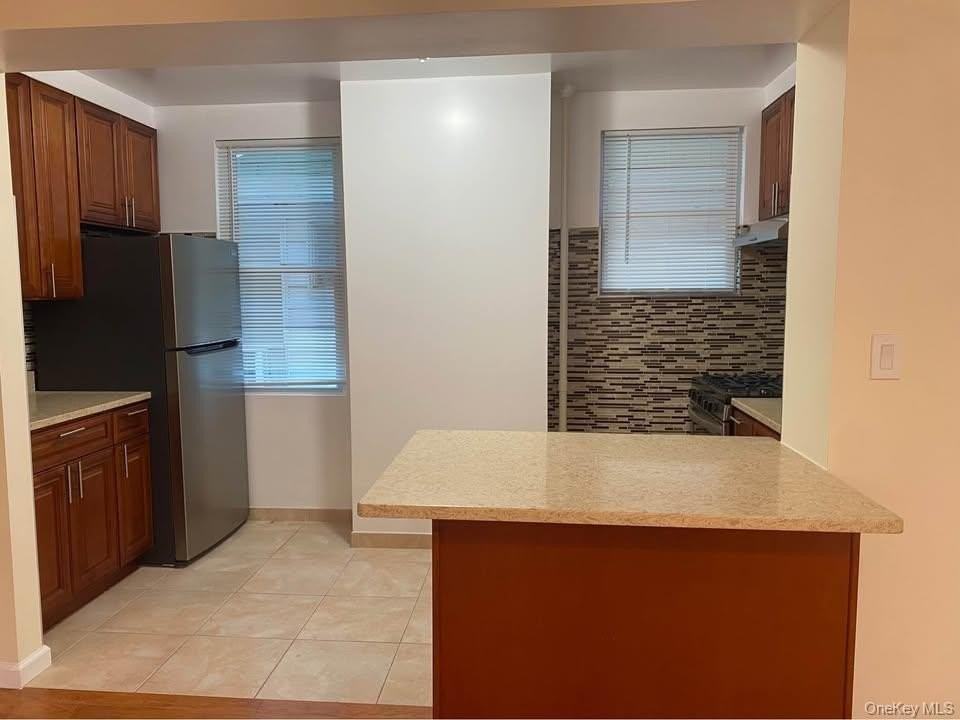 4411 Ketcham St #2FL - Photo 3 of 15