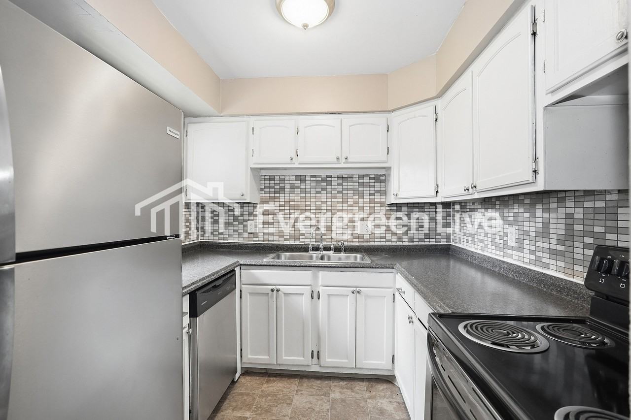 3852 Bonita Rd - Photo 5 of 15