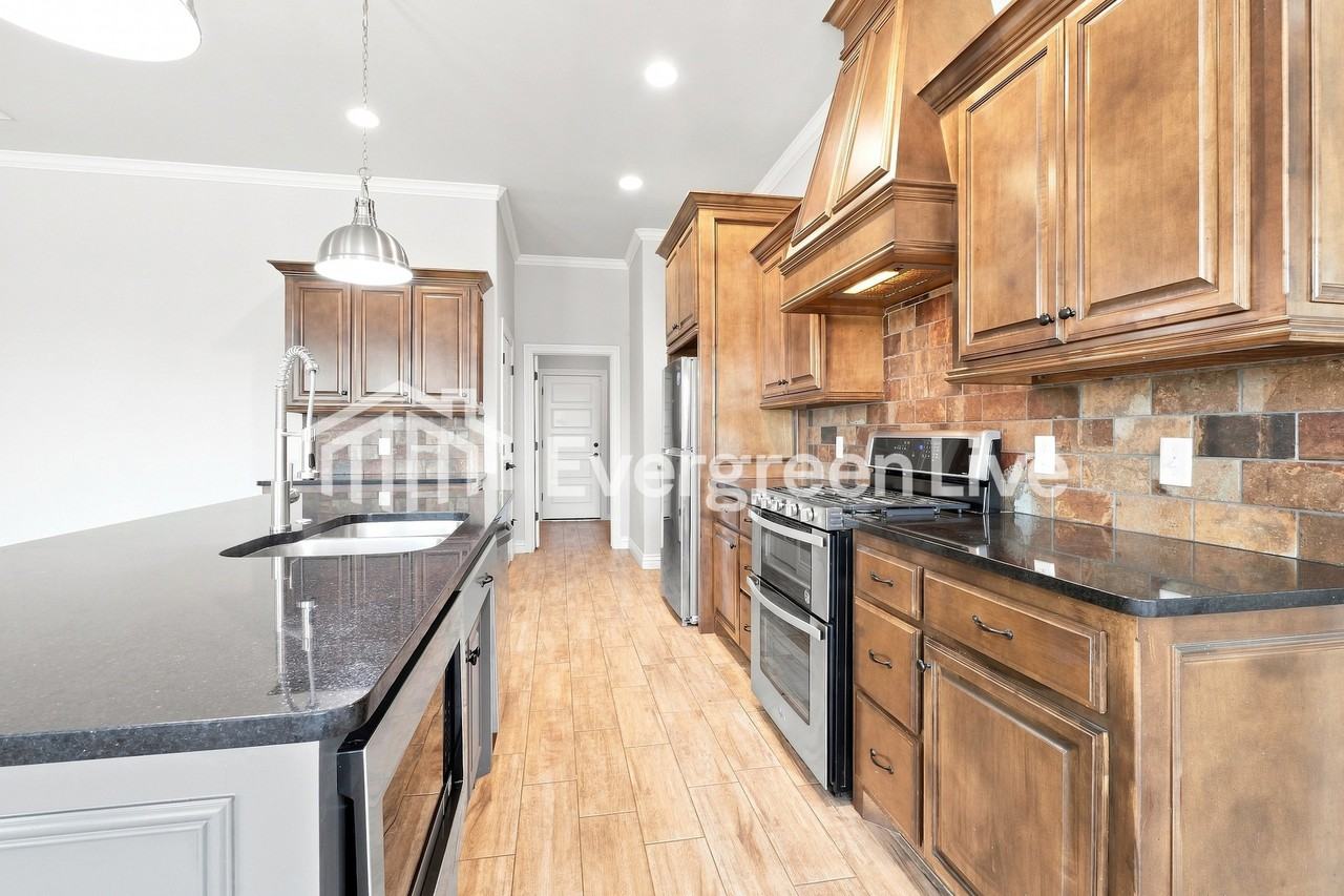 5505 Painted Pony Rd - Photo 5 of 15