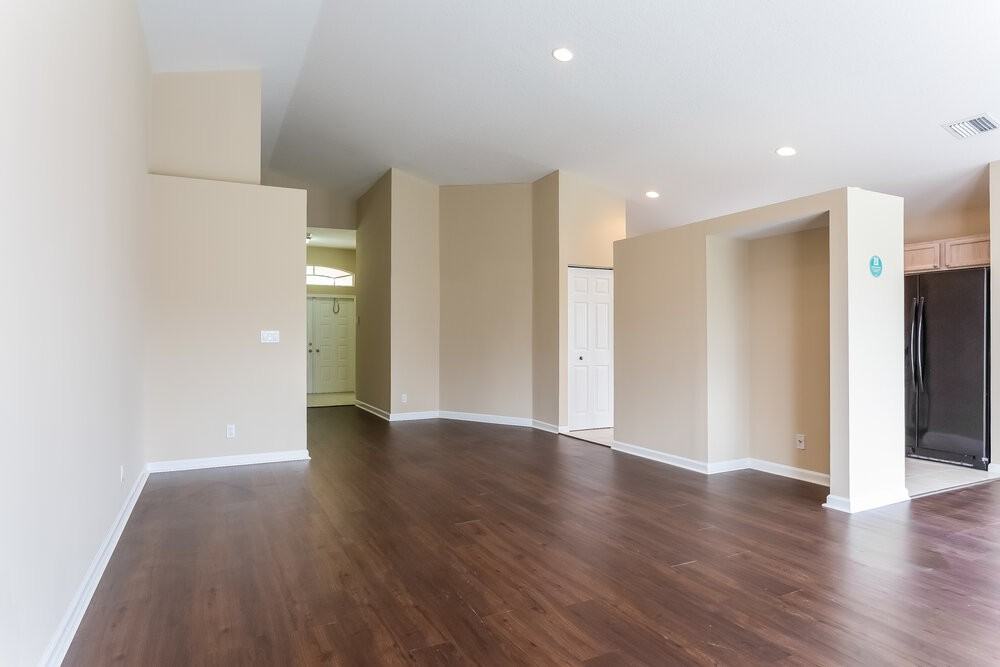 162 Preserve Dr - Photo 3 of 15