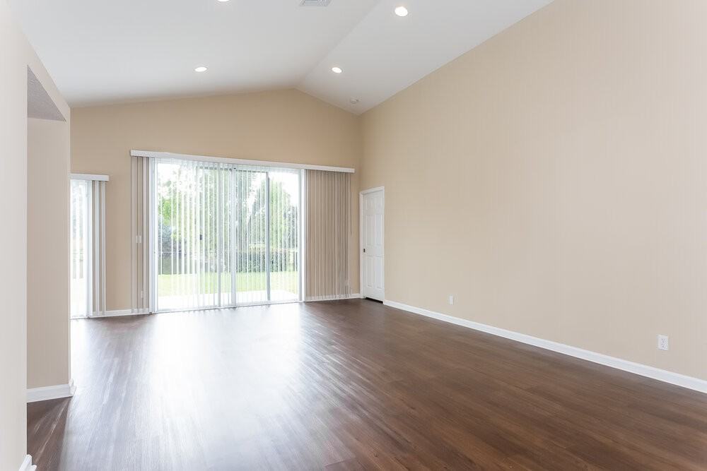 162 Preserve Dr - Photo 4 of 15