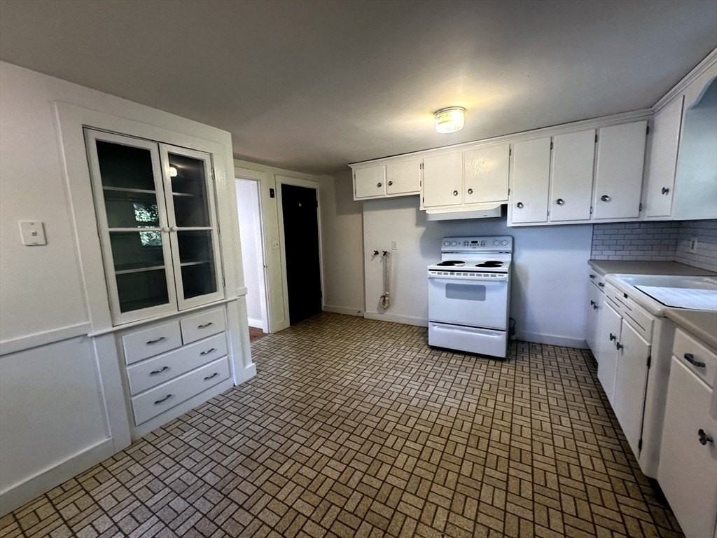 56 Spruce St #56 - Photo 5 of 14