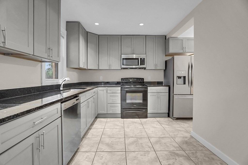 66 Pacific St #1 - Photo 3 of 13