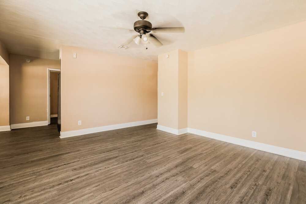 331 Sw 11th Ave - Photo 6 of 25