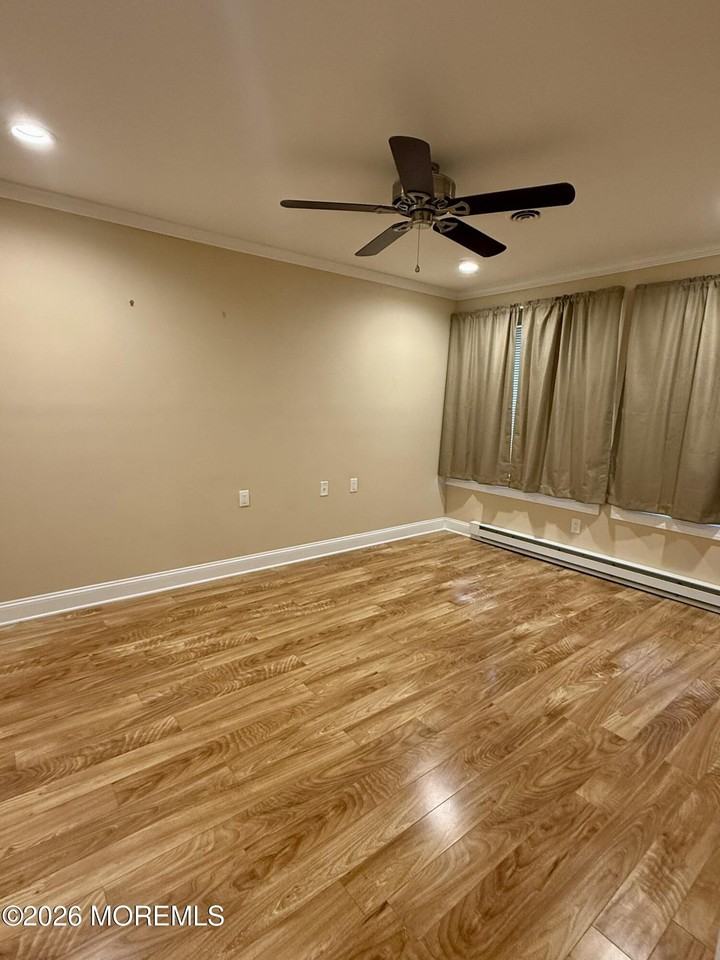35C Edinburgh Dr - Photo 3 of 14