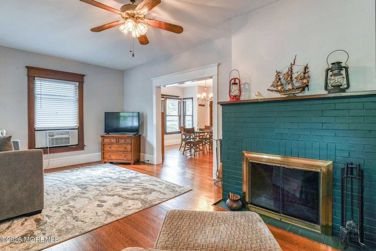 1205 Sunset Ave #1 - Photo 5 of 29