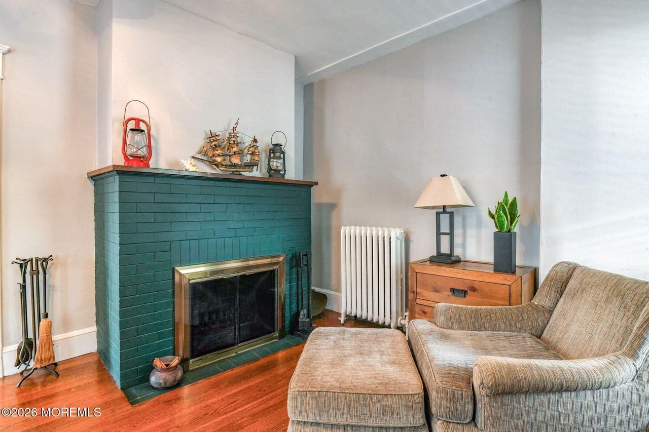 1205 Sunset Ave #1 - Photo 6 of 29