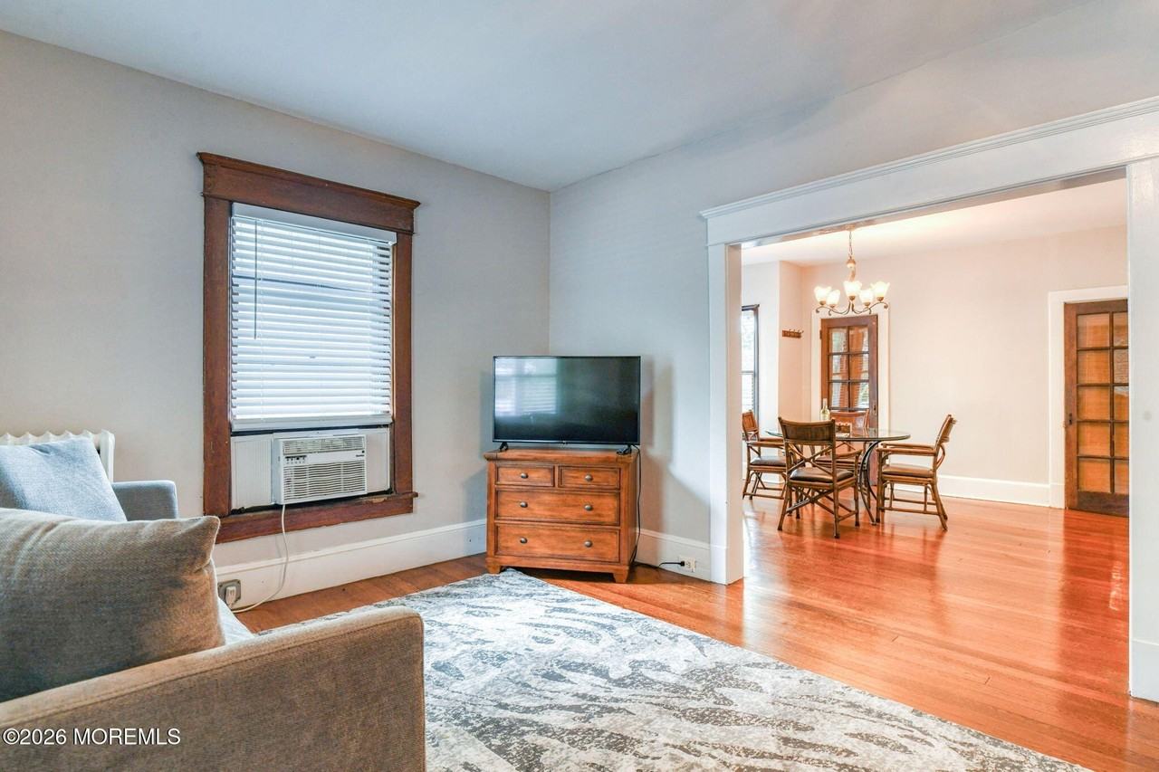 1205 Sunset Ave #1 - Photo 7 of 29