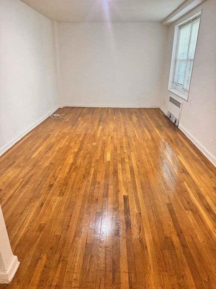 140-35 Burden Crescent #401 - Photo 2 of 13